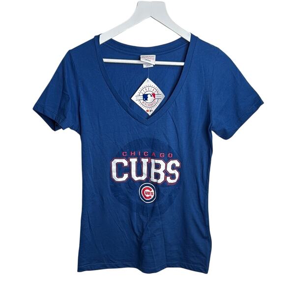 MLB Cubs Chicago Genuine Merchandise S/S V-Neck Shirt Graphic Logo W1660 Sz M - Picture 1 of 6